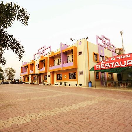 Hotel Somnath Sagar Buitenkant foto